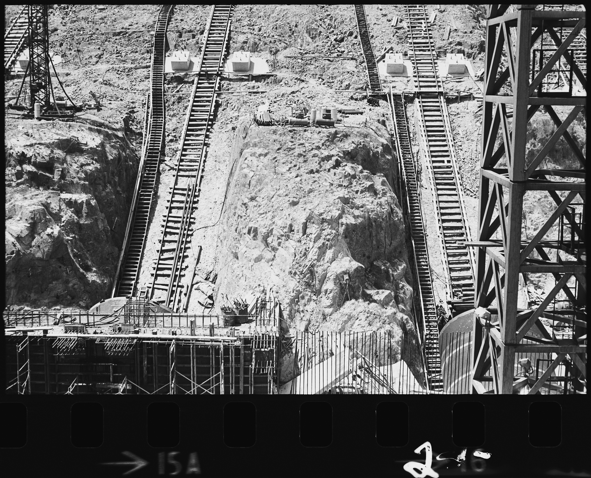 1969 - Snowy Mountains area. NRS-20347-1_009545_R