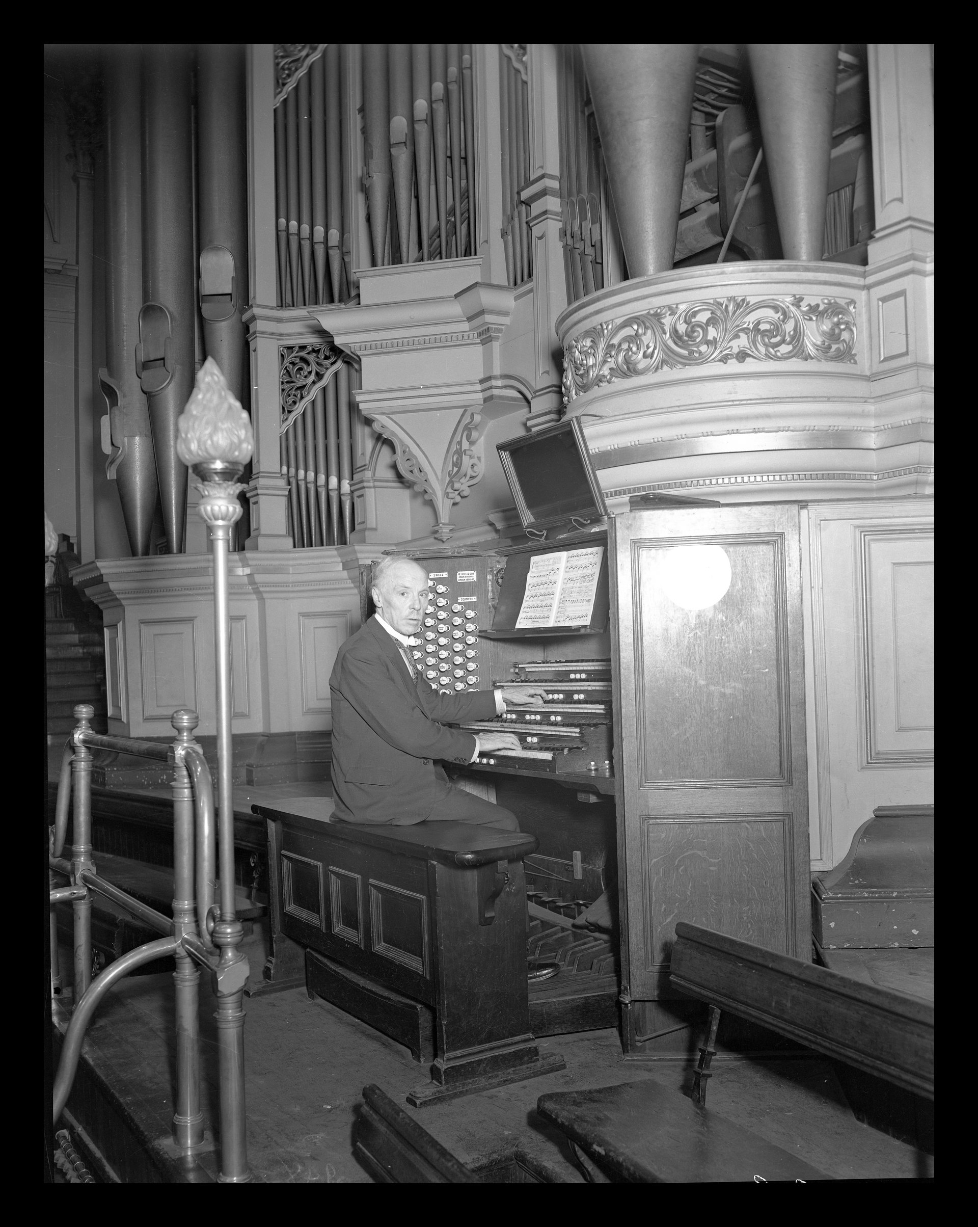 Sydney Town Hall and MC of Sydney Subjects, no date. NRS-21243-3-1-948
