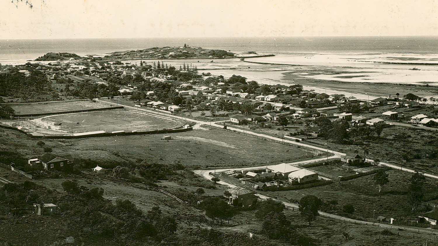 Entrance to Tweed-River, Tweed Heads
