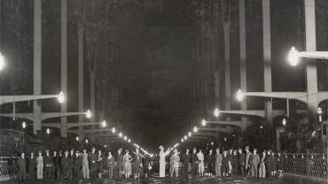 11 Feb 1932 SHB lighting switched on. NRS-12685-1-[4-8734]-4-8734-2