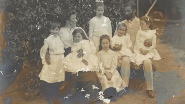Carrs Creek Public School - Mr and Mrs Thomas Ross and family - school teacher Carrs Creek and Cundletown 1905-1911. Digital ID 15051_a047_002592 Carrs Creek Public School - Mr and Mrs Thomas Ross and family - school teacher Carrs Creek and Cundletown 1905-1911. Digital ID 15051_a047_002592
