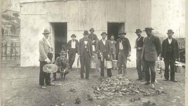 Professional rat catchers. Digital ID 12487_a021_a021000009