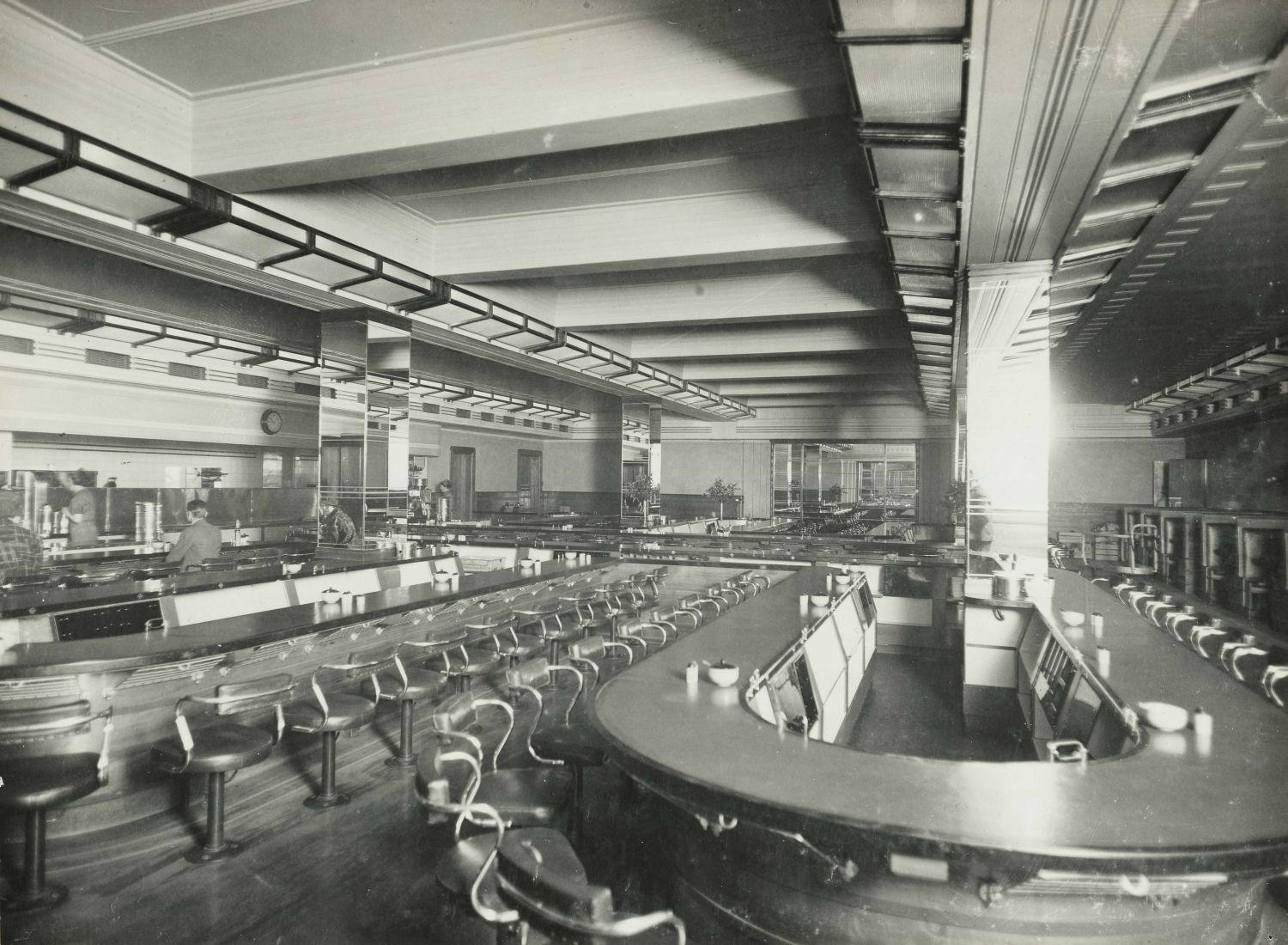 Wynyard Railway Refreshment Room (buffet) 1 May 1936. Digital ID 17420_a014_a014000103