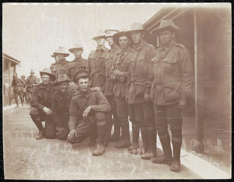 Australian AIF soldiers at unknown camp. NRS4474-1-194-D4480_010