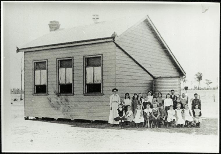 Biddon Public School - Teacher Winifred Whiteman, 1911. Digital ID 15051_a047_001194