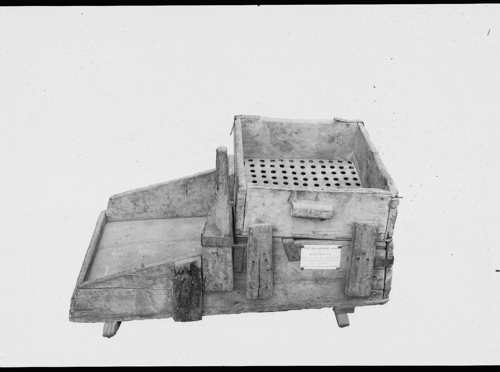 First gold washing cradle used in Australia. NRS-4481-3-[7/15984]-St8903